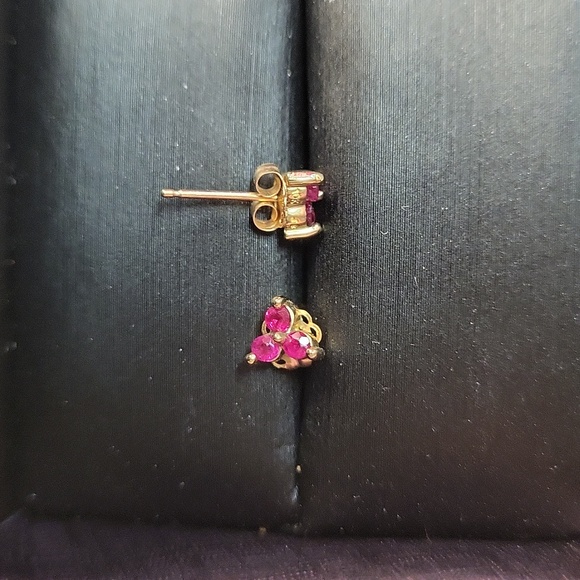 Natural Ruby Earrings 10ktyg - Picture 2 of 3